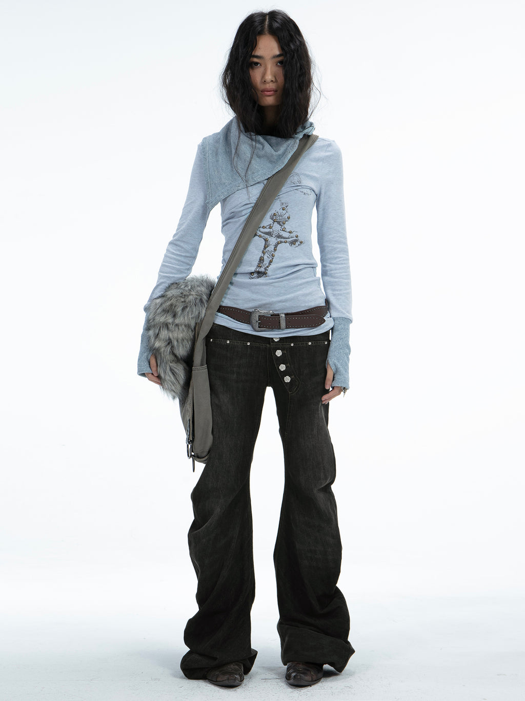 Scimitar-Shape Stacked Flare Jeans