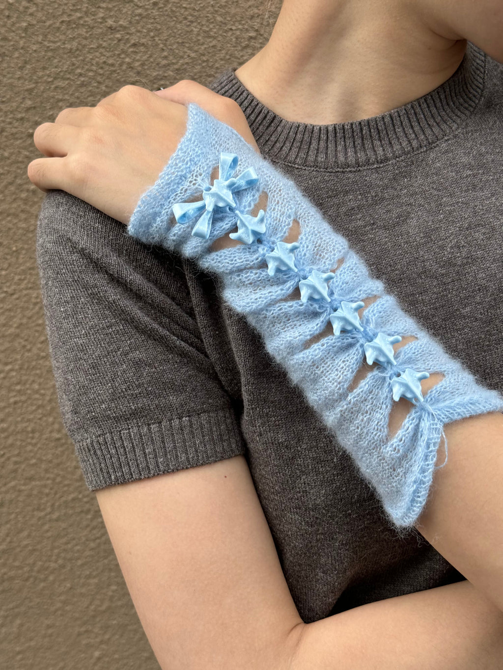 Bow Spine Arm Sleeves