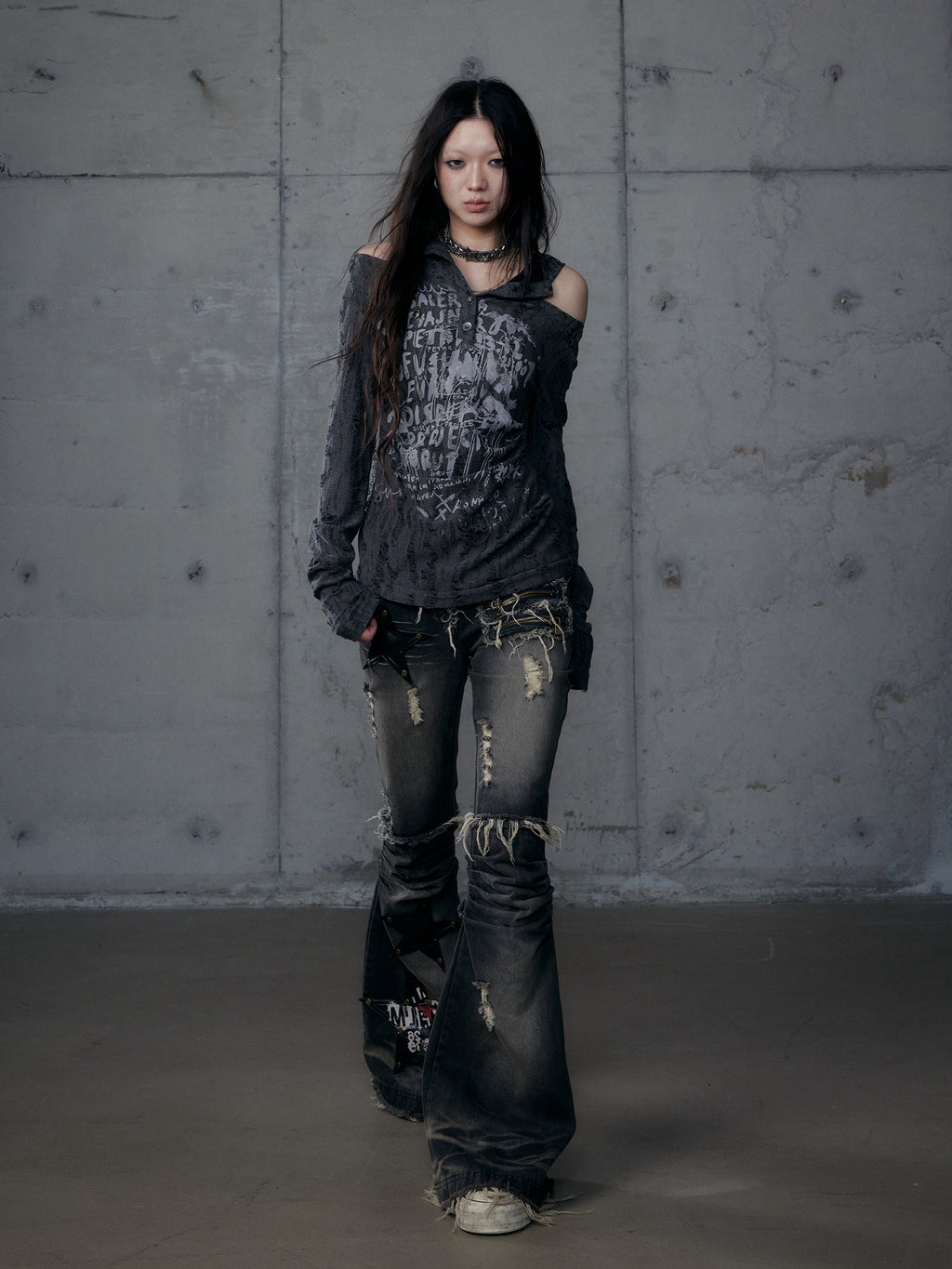 Star Flare Washed Denim Pants