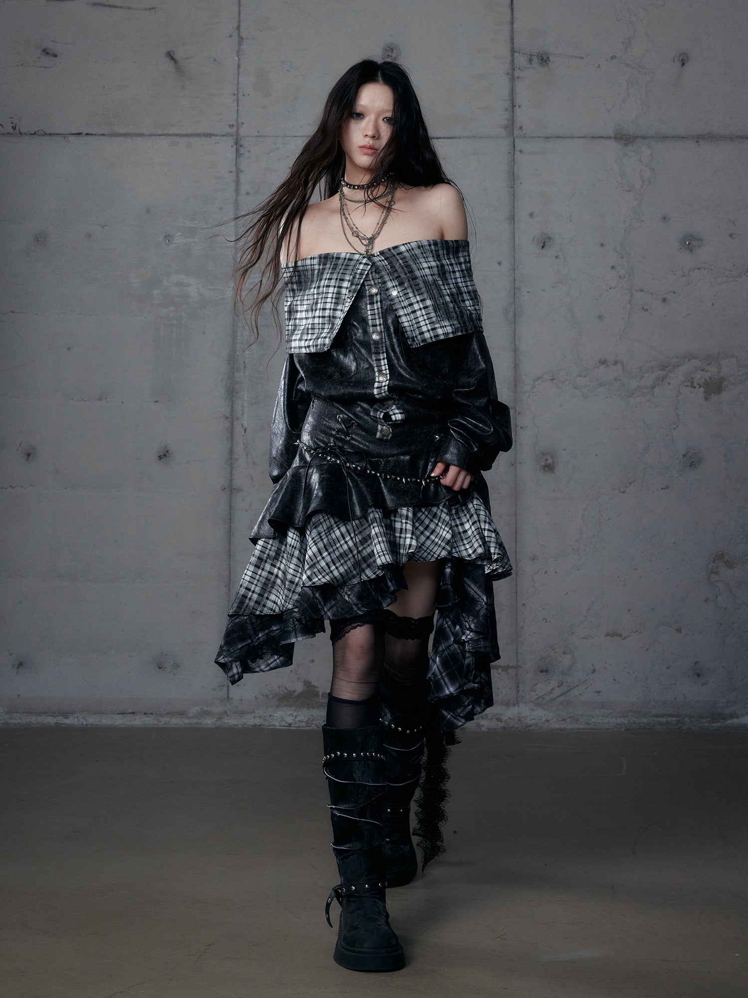 Plaid Asymmetrical Heavy-Duty Skirt