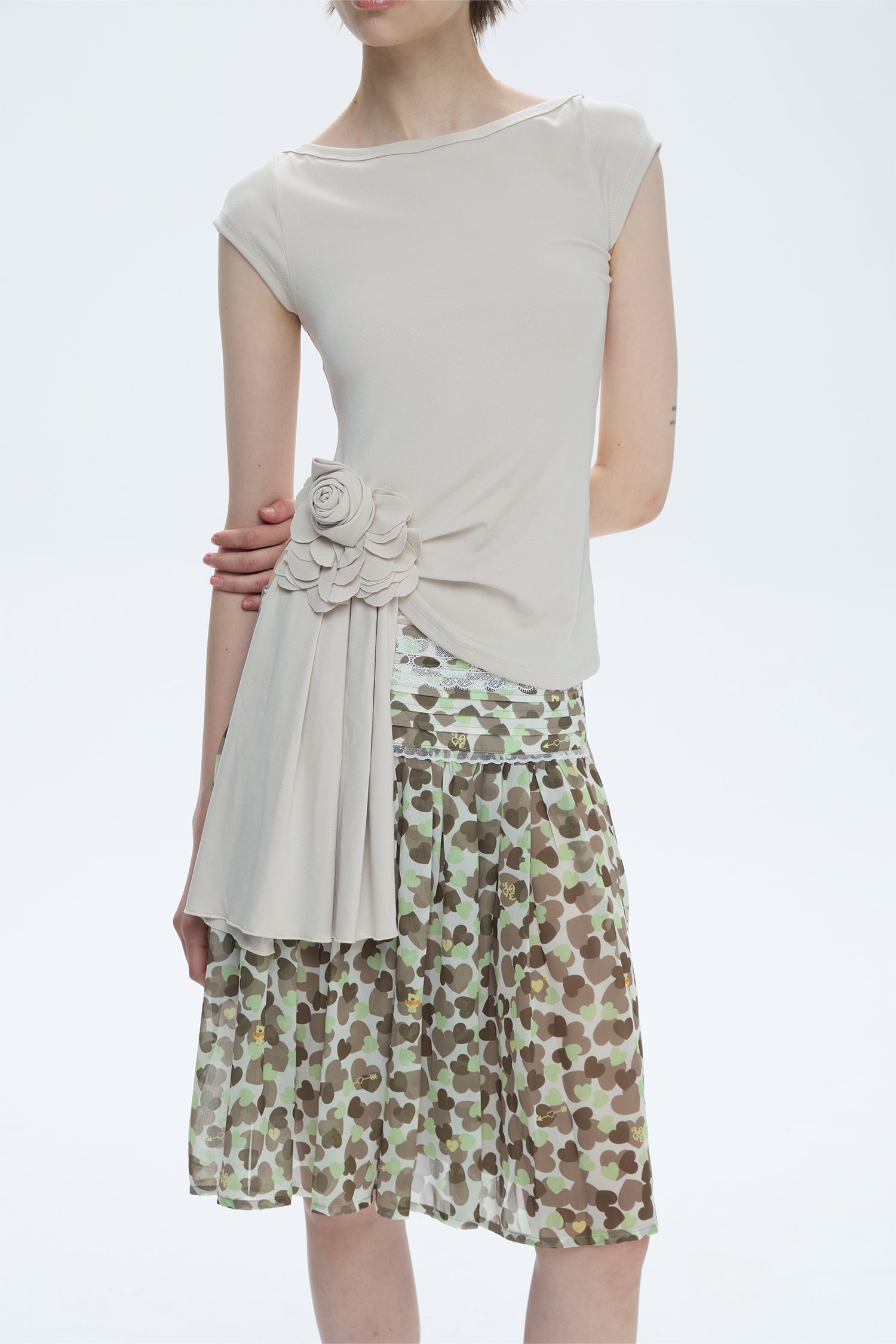 Asymmetric Floral Print T-Shirt